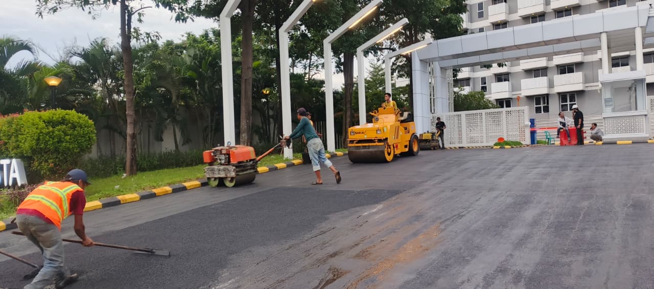 Proyek Pengaspalan 2